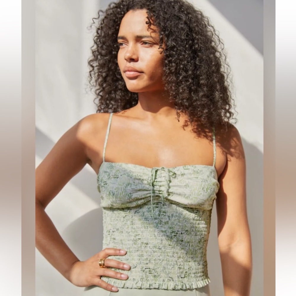 Aritzia Wilfred Ballet Camisole Smocked Chiffon in Grass Green Print